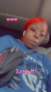 Pauline Felder's Instagram, Twitter & Facebook