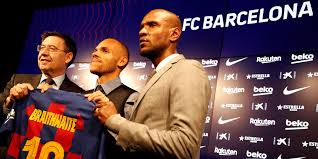 Final score, goals and reactions; Fc Barcelone Le Club Catalan Ronge De L Interieur