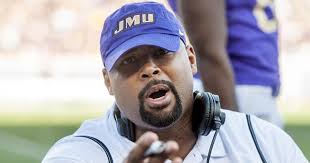 Ex-Assistant Powell Dies After Battle With Cancer