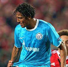 Bruno alves, zenit formasıyla futbola portekiz takımı porto 'nun altyapısına başlayan alves, ülkesinin farense ve vitória guimarães takımları ile yunanistan 'ın aek ekibinde kiralık olarak oynamıştır. Bruno Alves Wikipedia