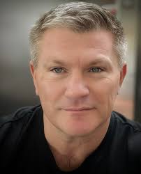 Kugan Cassius once asked Ricky Hatton: “Do you not watch the UFC?” Ricky  replied: “No, I prefer KFC” haha legend.