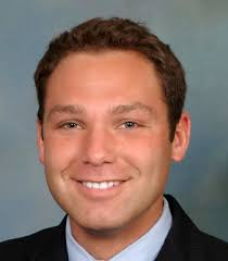 1109 PB Bar Bully Dec 4C