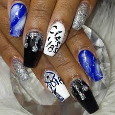 However, you might feel confused deciding the combination. 45 Awesome Graduation Party Nail Designs For Your Big Day Collagecab