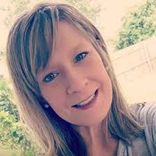 Julie Dever's Instagram, Twitter & Facebook