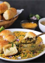 Misal pav is a popular maharashtrian street food consisting of a sprouts curry (usal) misal masala: Misal Pav How To Make Misal Pav Recipe Cook With Kushi