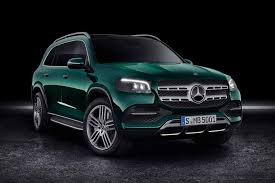 The Largest Car In Mercedes Benz Lineup Is Getting Even Bigger With The All New 2020 Gls The Full Size Suv Gets A 2 4 Inch Longe Luxury Suv Mercedes Car Benz