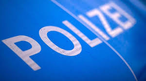 Die überschwemmungen erinnern an bilder aus fernen ländern, an indien oder bangladesch. Uberschwemmung In Wuppertal Polizei Sperrt Strassen Ab