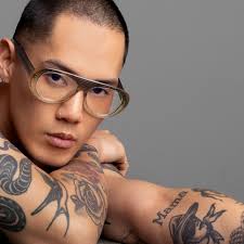 Our clients are LOVING the new line we picked up, Lowercase NYC. Designed  and made in Brooklyn, NY. We ❤️ the #vibes @lowercasenyc . .  #fashioneyewear #optical #eyesocietybellevue