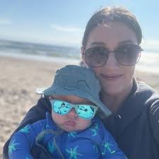 Coloring a silicone dragon inlay