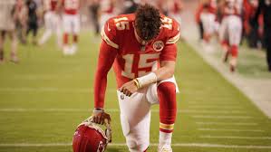 Chiefs QB Patrick Mahomes surprised kids with 'Black Panther: Wakanda  Forever' screening