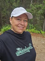 Hiking at Lake 22 in Granite Falls Washington