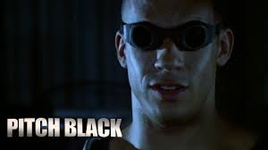 Pitch Black Original Trailer (David Twohy, 2000)