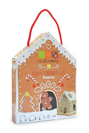 Cela fait des années que je souhaite me lancer dans la réalisation de la maison en pain d'épices. Kit De 5 Decoupoirs Maison Pain D Epices Pas Cher Achat En Ligne Zodio