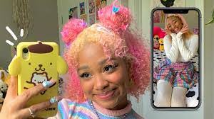 Kaila Daniels's Instagram, Twitter & Facebook