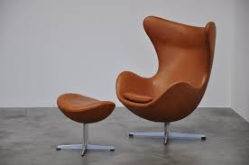 Arne jacobsen designed the egg™ for the lobby and reception areas of the sas royal hotel in copenhagen. Arne Jacobsen Egg Chair Fritz Hansen 1958 Mid Mod Design