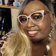 I had to do my own glam for #RHOA reunion since we're in quarantine. I miss  my glam family... 😩 Doing my own hair & makeup was a struggle. I tried! I