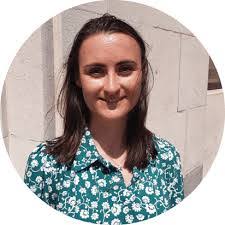 Jenny Paxton's Instagram, Twitter & Facebook