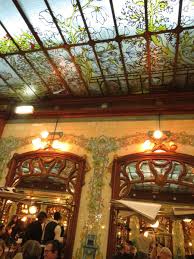 Le Bouillon Chartier Est Ouvert De Midi A Minuit 7 7 J Service Continu 59 Boulevard Du Montparnasse 75 006 Par Bouillon Chartier Bouillon Celeri Remoulade