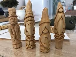 Whittling Mbt On Instagram Looks Very Satisfying After Oiling I Love My Little Wizards Than Simple Wood Carving Whittling Wood Dremel Wood Carving