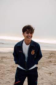 Start your search now and free your phone. Now United On Twitter Nowunitedsundaymorning Noah