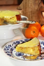 Die butter mit 200 g zucker schaumig rühren. Saftiger Orangenkuchen Mit Ganzen Orangen Maren Lubbe Feine Kostlichkeiten