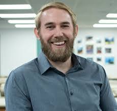 Jonathan Lowell's Instagram, Twitter & Facebook