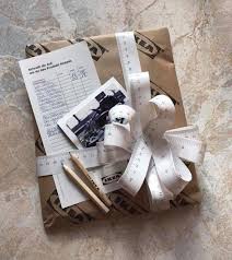 Ikea Geschenk Wunderbar Fur Ikea Liebhaber Oder Ikea Gutscheine Alles In Eurem Ikea Zu Finden Geschenk Gifts Ikea Gifts Diy Gift Wrapping