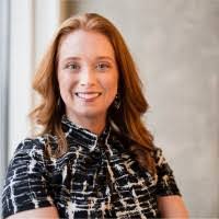 Kelly Becht's Instagram, Twitter & Facebook