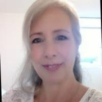 300+ perfis com “Lacy