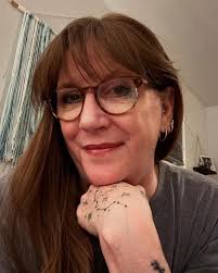 Barb Mallon, Medium By Design (@BarbMallonMediumByDesign) • Facebook