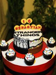 Torta Y Cupcakes Stranger Things Birthday Cake Cake Food