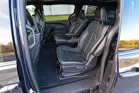 2019 chrysler pacifica hybrid review. 2019 Chrysler Pacifica Hybrid Limited Review Test Drive Automotive Addicts