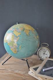 Globe Terrestre Vide Grenier Trucs Vintage Et Idees Pour La Maison