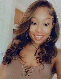 Veronica Crumpler's Instagram, Twitter & Facebook