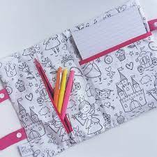 pochette a dessin colorier little menina livres en tissu coloriage de smooch