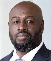 Toni Mabry's Instagram, Twitter & Facebook