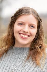 Julia Melton's Instagram, Twitter & Facebook