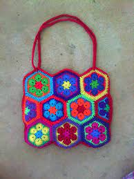 Very clear photo tutorial for beginners and advanced crocheters! More Fun With The African Flower Hexagon Crochetbug
