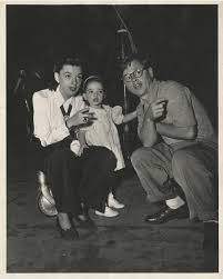 Garland's other famous daughter, liza minnelli, was conspicuously absent and, according to wainwright, she even tried to stop it from happening. Life Is A Cabaret Liza Minnelli Bei Profiles In History Barnebys Magazin