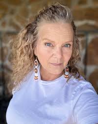 Hálito Would anyone be so kind as to tell me the history of Choctaw  bandoliers?