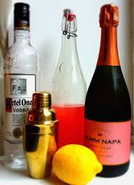 Champaign Floozy Summer Favorite 4 Parts Extra Dry Champagne 2 Parts Vodka 1 Part Cherry Juice 1 Part Lemon Juice Champagne Recipes Cocktails Cocktails Vodka