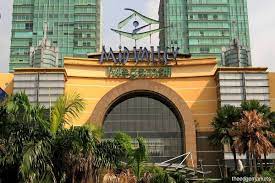Everything about the conception and creation of mid valley city was supersized and dominating. Reported Covid 19 Case At Mid Valley Megamall The Garden Mall Turns Out To Be False Positive The Edge Markets