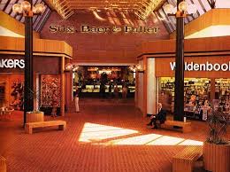 Westroads Mall In St Louis Built In The 50 S Renovated In The Late 70 S Later Redeveloped Into The St Louis Galleria Vintage Mall Shoping Mall Dead Malls