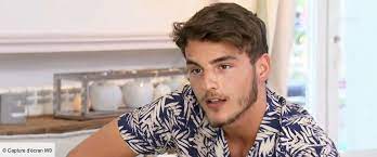 De célèbres influenceurs au casting. Simon Castaldi Les Princes De L Amour Cette Histoire D Amour Malsaine Qui A Inquiete Son Pere Benjamin Castaldi