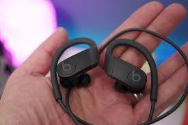 For more help with your powerbeats 2 wireless earphones, visit beats support. Beats Powerbeats 4 Review Pocket Lint