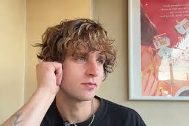 Share housing can be great for the budget, you just need to find the right  match