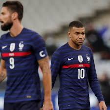 Olivier giroud (left) and kylian mbappé at a france training session on sunday before their euro 2020 opener against germany. Kylian Mbappe France Star Is Fuming At Olivier Giroud S Comments Ahead Of Euro 2020 Opener Givemesport