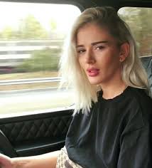 Will uns loredana mit dem post in ihrer story sagen, dass sie nächstes jahr ihr erstes kind erwartet? Loredana Beauty Lori Rapper