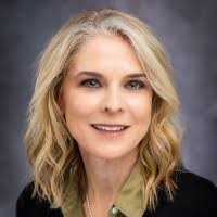 Stacey Earnest's Instagram, Twitter & Facebook