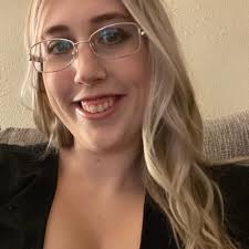 Peyton Adams -vlv- (@itspeypey16)